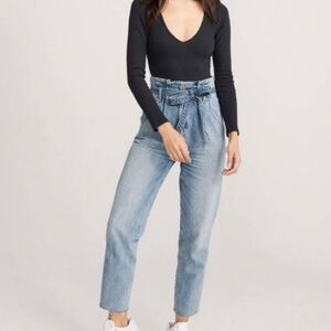 Abercrombie & Fitch A&F Mom Jeans Paper Bag Waist with Tie Belt Size 26